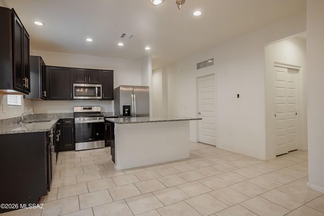 9277 W Creosote Rain Drive, Marana, AZ 85653