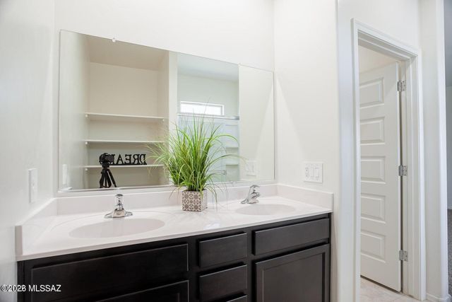 9277 W Creosote Rain Drive, Marana, AZ 85653