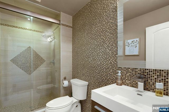 51 Hidden Ledge Road, Englewood, NJ 07631