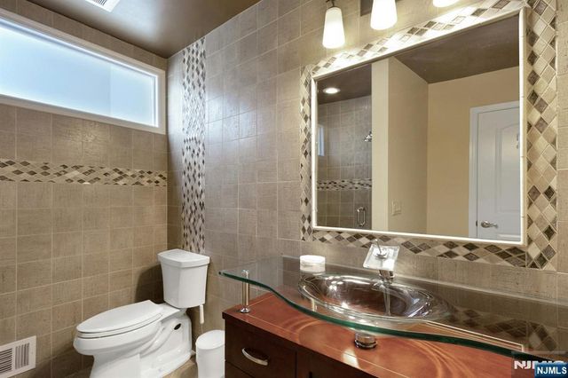 51 Hidden Ledge Road, Englewood, NJ 07631