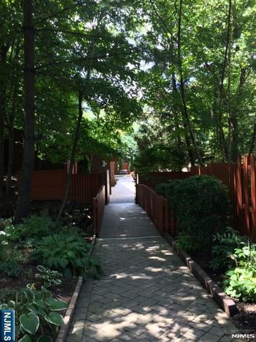 51 Hidden Ledge Road, Englewood, NJ 07631