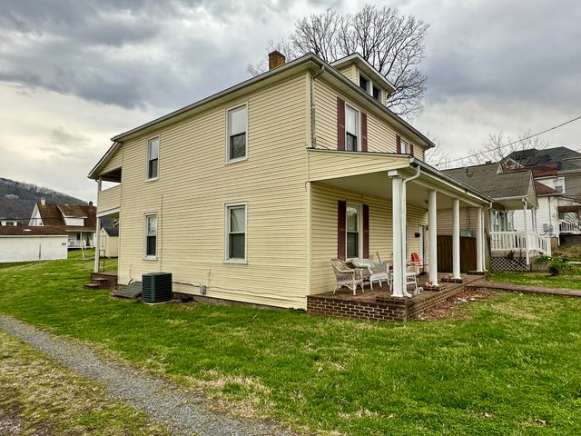 1021 Penmar AVE, Roanoke, VA 24013