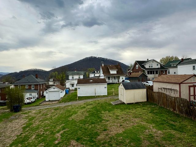 1021 Penmar AVE, Roanoke, VA 24013