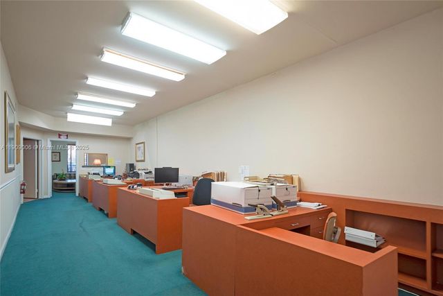 2138 Hollywood Blvd, Hollywood, FL 33020