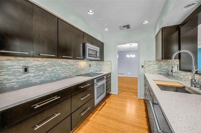 1387 HILL DRIVE, Largo, FL 33770