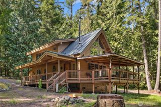 205 Makah Street, Center Island, WA 98221