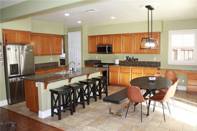 278 Overleaf Way, San Jacinto, CA 92582