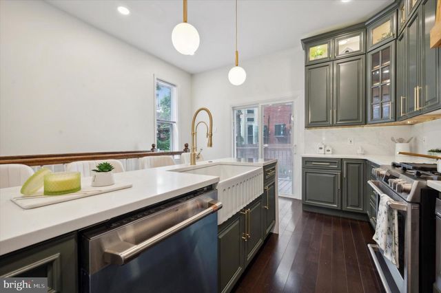 4911 WARRINGTON AVE, Philadelphia, PA 19143