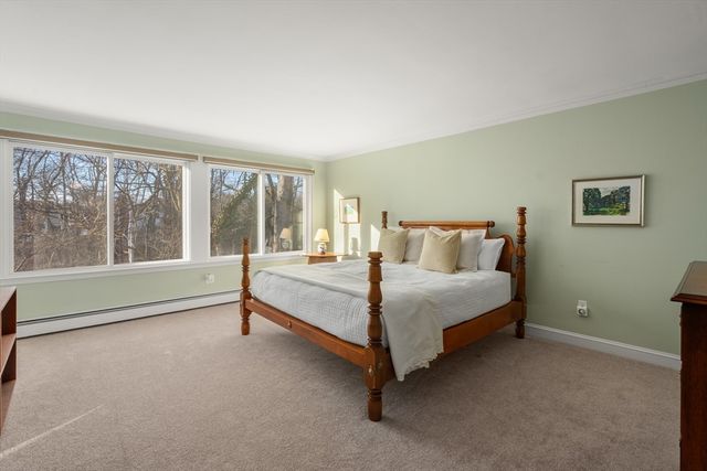 333 Goddard Ave 333, Brookline, MA 02445