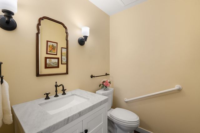 333 Goddard Ave 333, Brookline, MA 02445