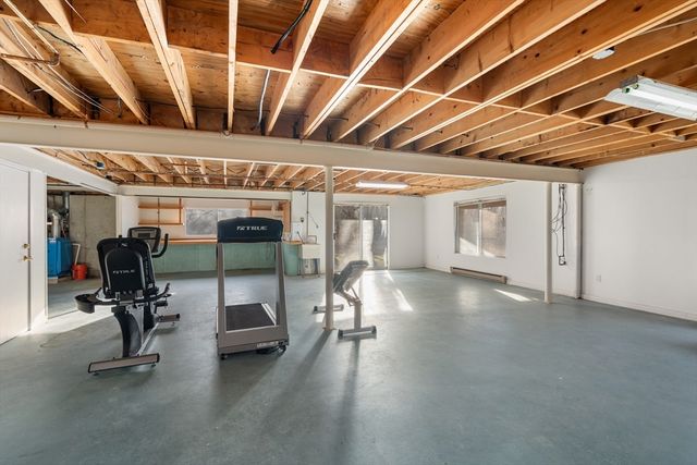 333 Goddard Ave 333, Brookline, MA 02445