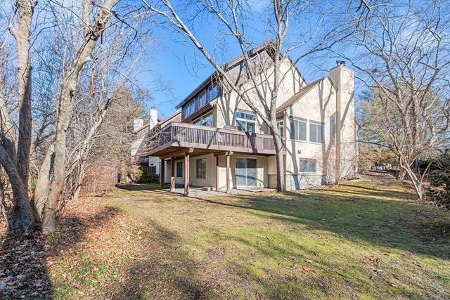 333 Goddard Ave 333, Brookline, MA 02445