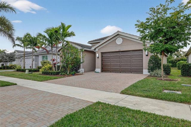 16724 SW Osprey Falls Way, Port St. Lucie, FL 34987