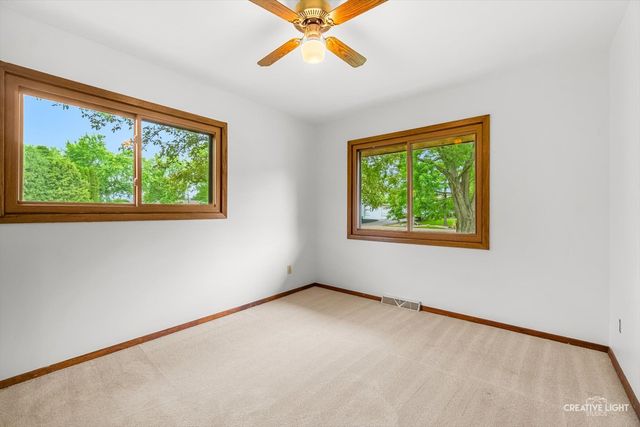 1483 Nova Road, Lake Holiday, IL 60548