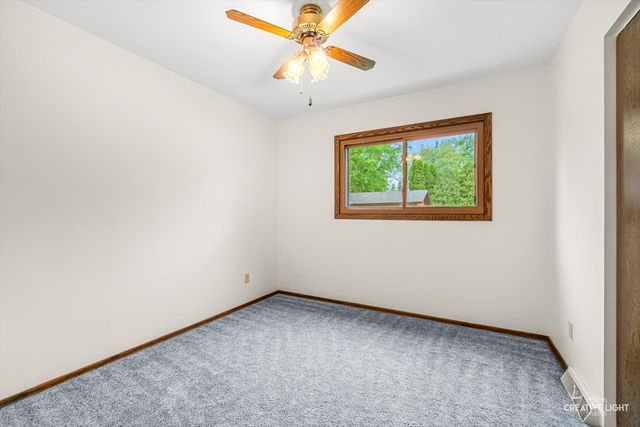 1483 Nova Road, Lake Holiday, IL 60548