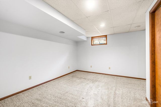 1483 Nova Road, Lake Holiday, IL 60548