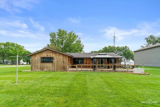 1483 Nova Road, Lake Holiday, IL 60548