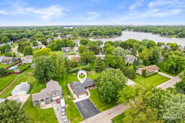 1483 Nova Road, Lake Holiday, IL 60548