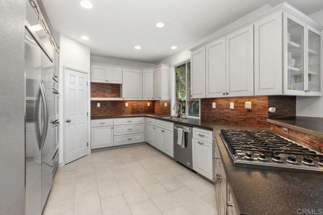 2190 Corte Acebo, Carlsbad, CA 92009