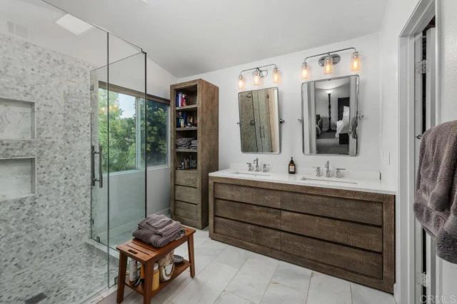 2190 Corte Acebo, Carlsbad, CA 92009