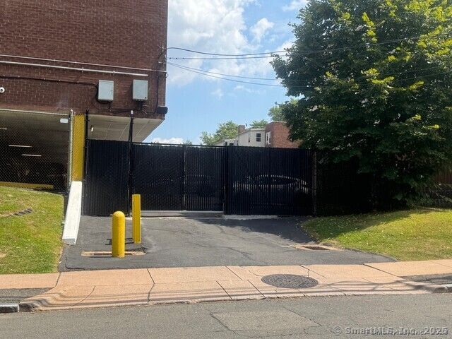 873 West Boulevard 411, Hartford, CT 06105