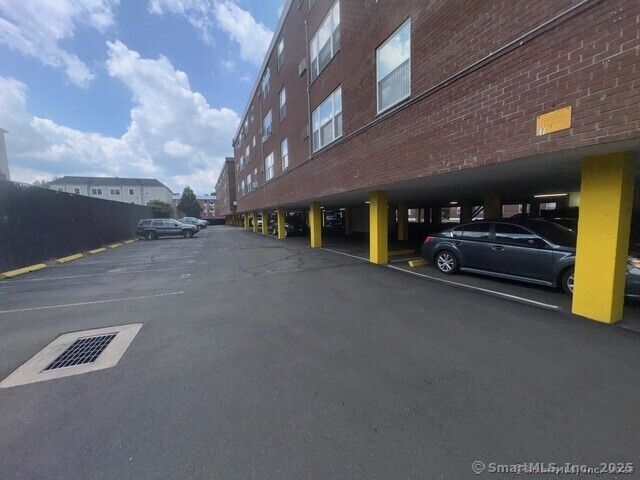 873 West Boulevard 411, Hartford, CT 06105