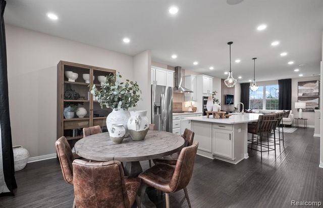 372 N Sydney Court, Plymouth, MI 48170