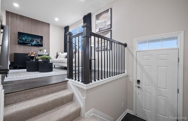 372 N Sydney Court, Plymouth, MI 48170