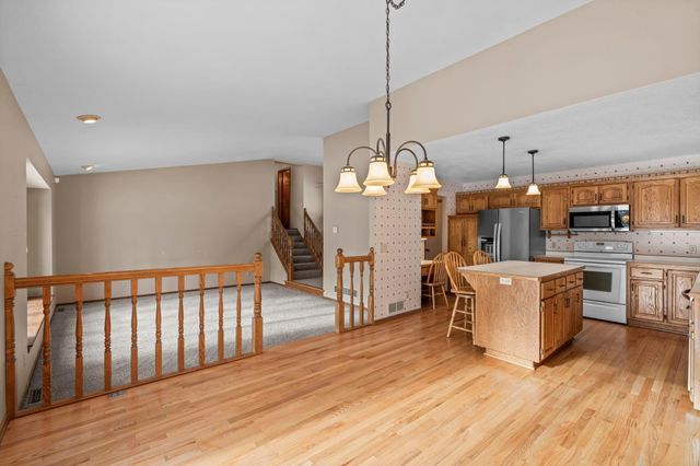 2730 Evergreen Circle, White Bear Lake, MN 55110