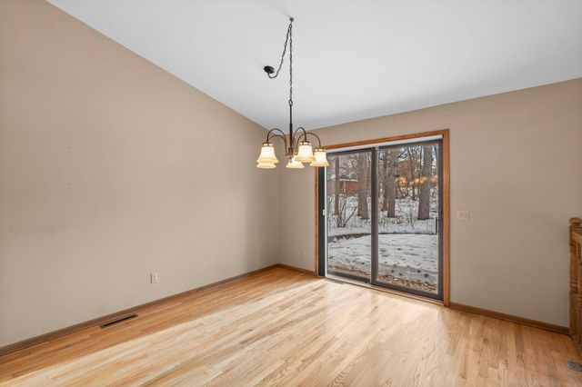 2730 Evergreen Circle, White Bear Lake, MN 55110