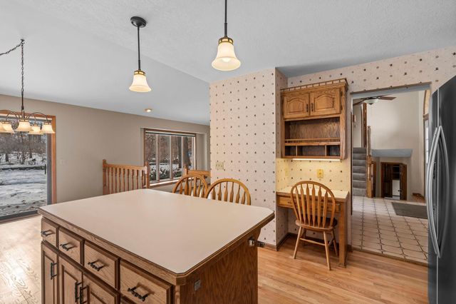 2730 Evergreen Circle, White Bear Lake, MN 55110