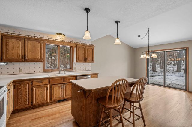 2730 Evergreen Circle, White Bear Lake, MN 55110