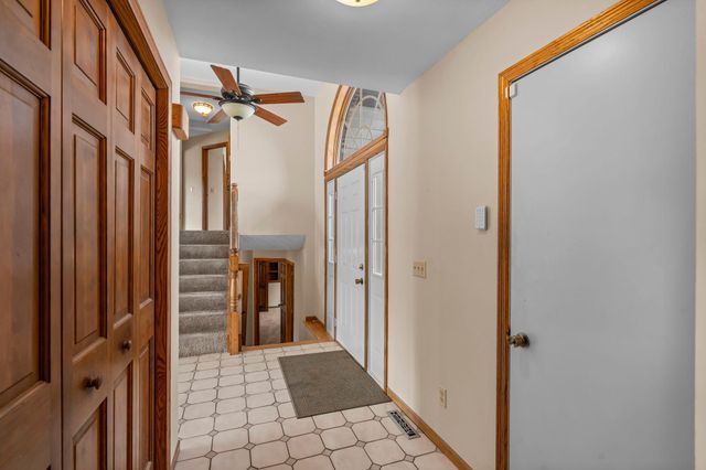 2730 Evergreen Circle, White Bear Lake, MN 55110