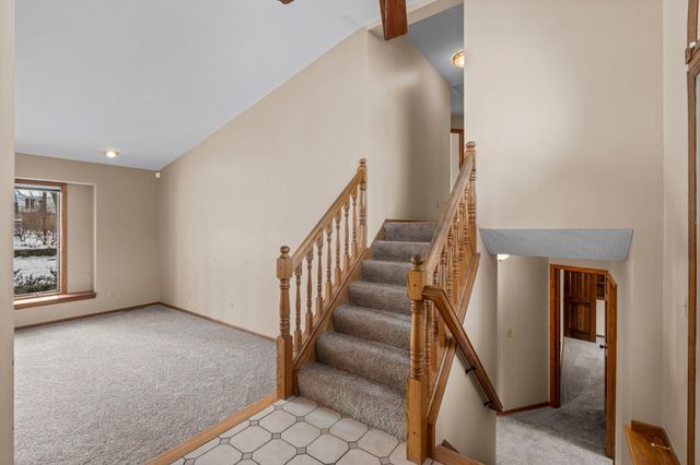 2730 Evergreen Circle, White Bear Lake, MN 55110