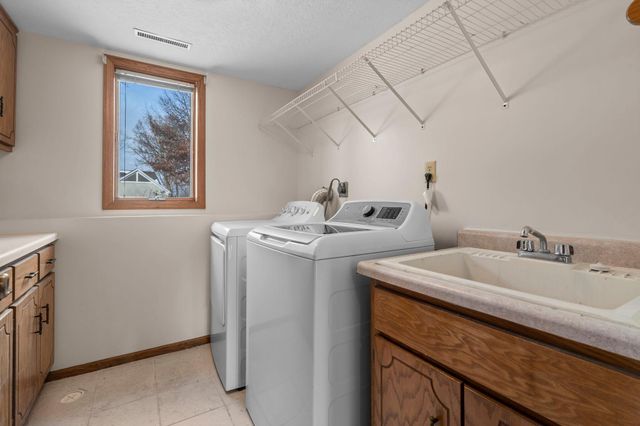 2730 Evergreen Circle, White Bear Lake, MN 55110