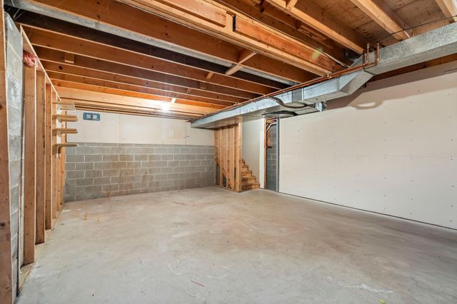 2730 Evergreen Circle, White Bear Lake, MN 55110