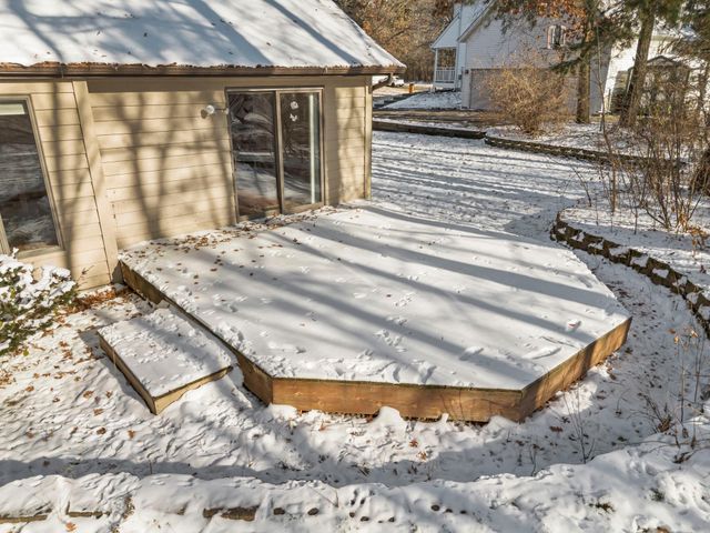 2730 Evergreen Circle, White Bear Lake, MN 55110