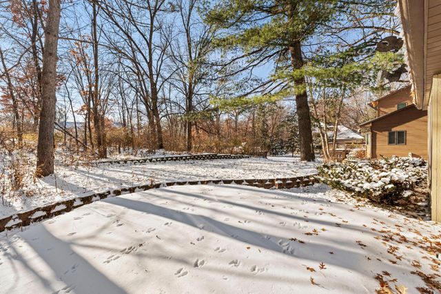 2730 Evergreen Circle, White Bear Lake, MN 55110