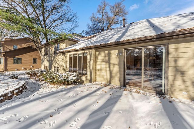 2730 Evergreen Circle, White Bear Lake, MN 55110