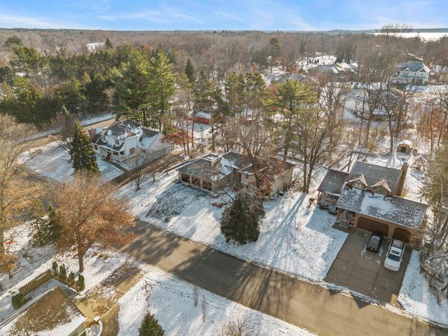 2730 Evergreen Circle, White Bear Lake, MN 55110