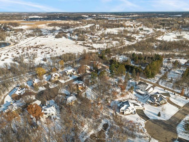 2730 Evergreen Circle, White Bear Lake, MN 55110
