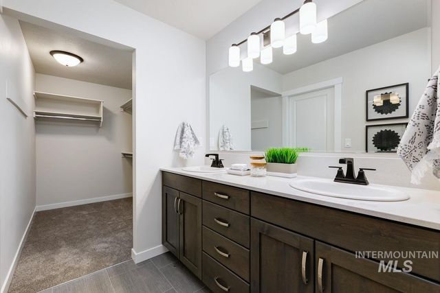 3457 S Cedarhurst Dr., Meridian, ID 83642