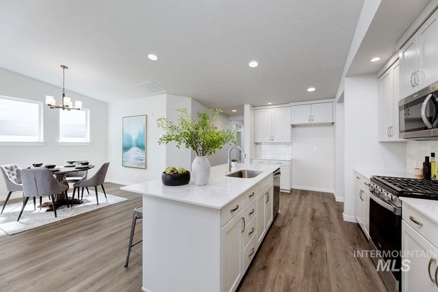 3457 S Cedarhurst Dr., Meridian, ID 83642