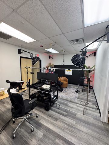 2603 W Pleasant Grove Road Suite 107, Rogers, AR 72756