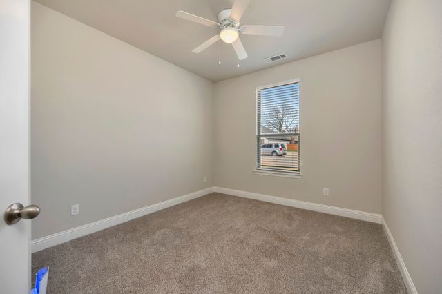 2202 Briarwood Drive, Bridgeport, TX 76426