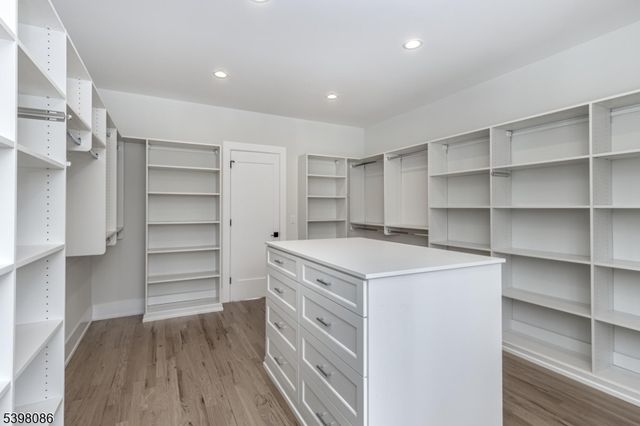 6 Harlow Pointe Cove, Green Brook Twp., NJ 08812