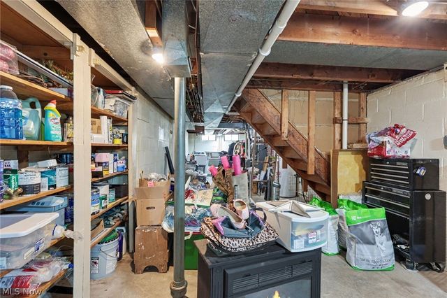 578 E Hillsdale Avenue, Seven Hills, OH 44131