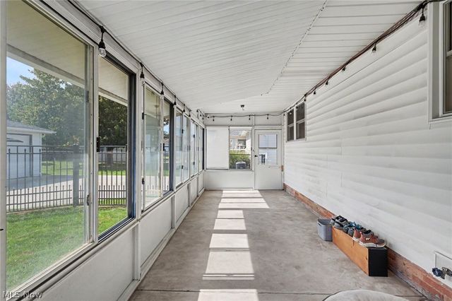 578 E Hillsdale Avenue, Seven Hills, OH 44131