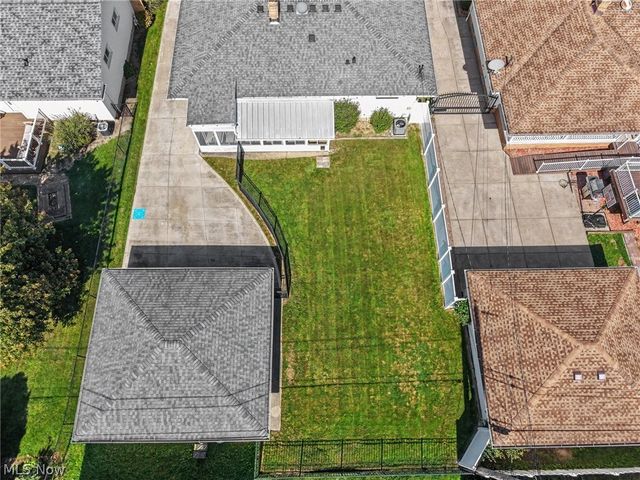 578 E Hillsdale Avenue, Seven Hills, OH 44131