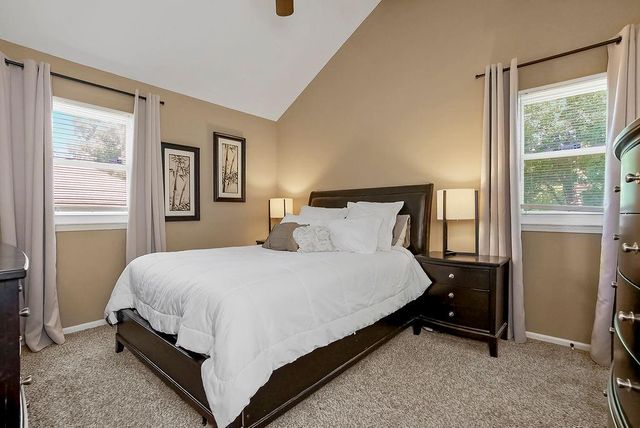 11300 NW 60 Street, Parkville, MO 64152